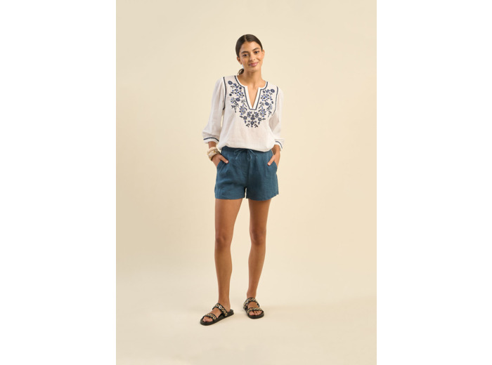 Short en lin avec liens de resserrement