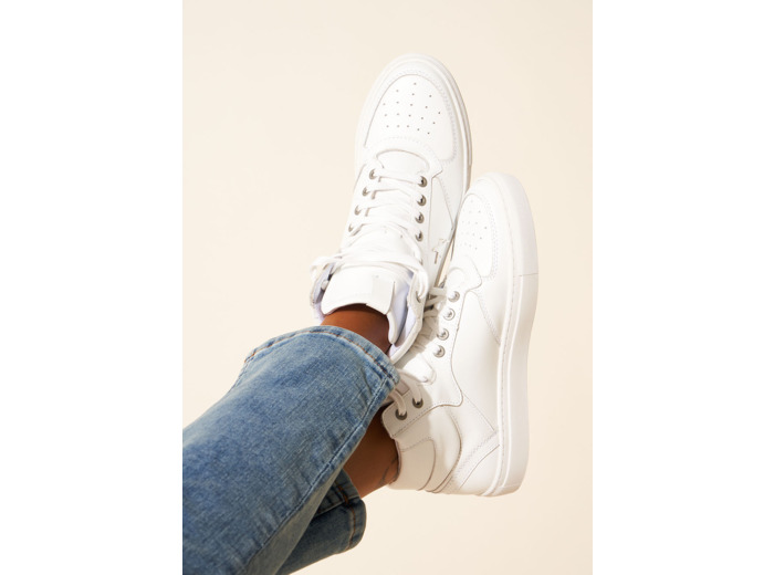 Baskets à lacets