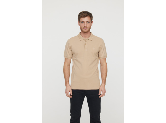 Polo basique manches courtes en coton piqué bio, détail col et print poitrine