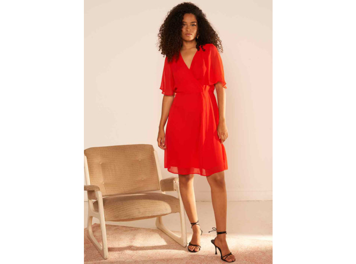 Robe courte élégante