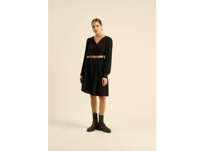 Robe courte à manches longues