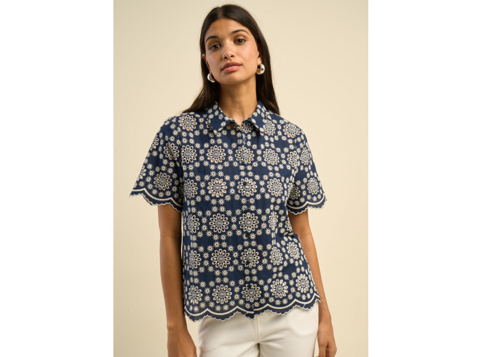Chemise manches courtes broderie anglaise contrastée
