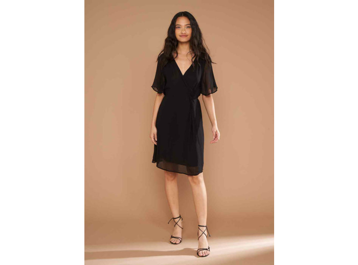 Robe courte élégante