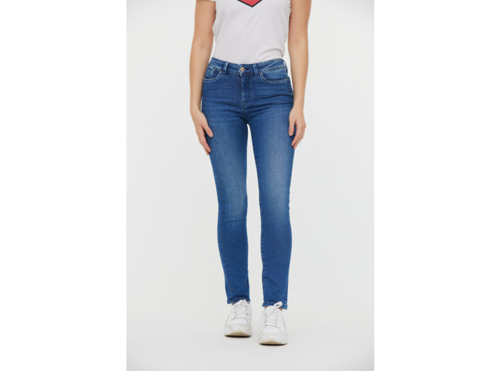 Denim slim fit effet push up , jambes ajustées, taille medium haute