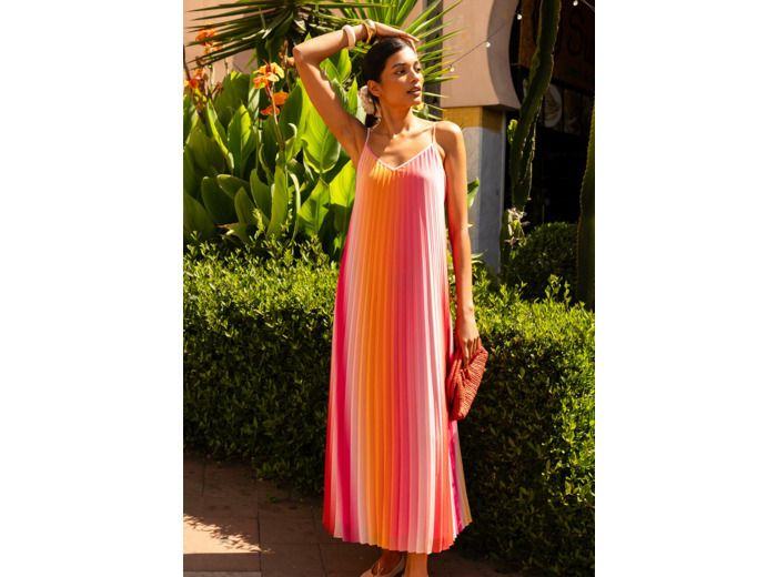 Robe longue plissée à bretelles