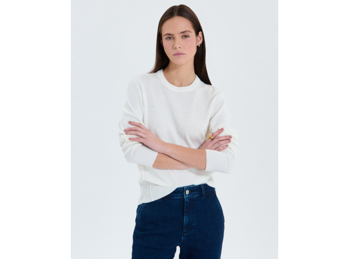 Pull fin à col V écru