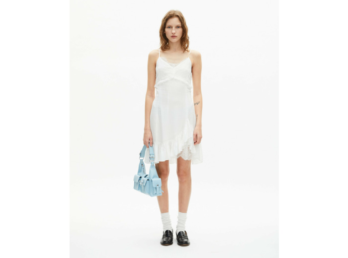Robe courte a bretelle a dentelle ecru