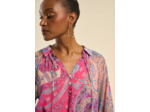 Robe courte ceinturée à motifs multicolores