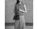 Petit sac à main Sans Couture en cuir lisse