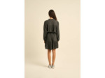 Robe courte boutonnée à manches longues