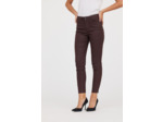 Denim enduit skinny fit cropped, jambes très ajustées "effet seconde peau", taille medium détail zip bas de jambe