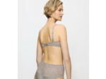 Soutien-gorge avec armatures
