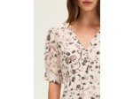 Robe cintrée en satin à fleurs - PECA