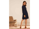 Robe courte satin à encolure V