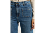 Jean à jambes larges avec revers et taille haute