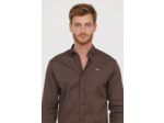 Chemise allover, piping et broderie poitrine