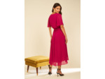 Robe midi avec manches volantées