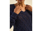 Pull ajouré col V