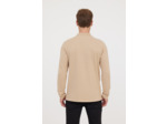 Polo basique manches longues en coton piqué bio, détail col et print poitrine