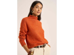 Pull avec un col montant roulotté et des manches longues