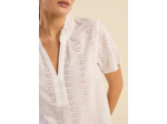Blouse en broderie anglaise col volanté