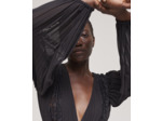 Robe courte a manches longues decollete v incruste de dentelles black