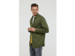 Chemise en twill de coton, manches longues, esprit «militaire» avec poches plaquées devant et pattes épaules