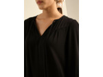 Robe courte à manches longues