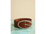 Ceinture à boucle argentée