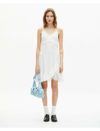 Robe courte a bretelle a dentelle ecru