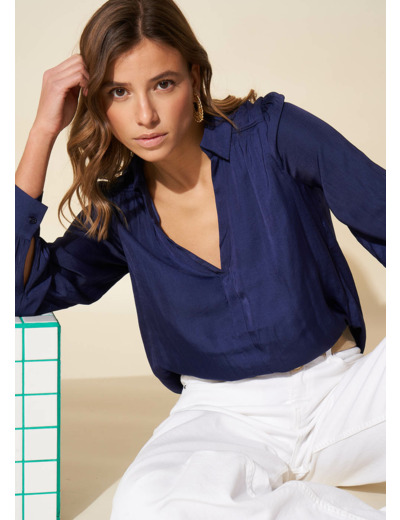Blouse satiné à col tunisien