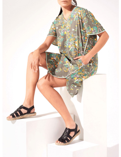 Robe kaki