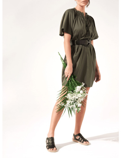 Robe kaki