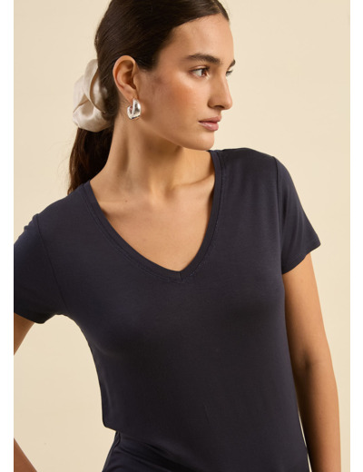 Tee-shirt col V
