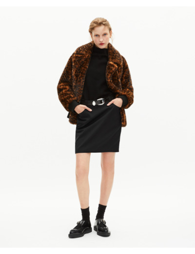 Jupe courte avec bords satin noire black