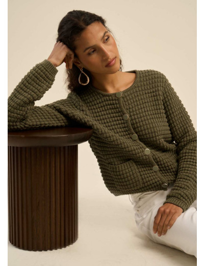 Gilet détails boutons bijoux