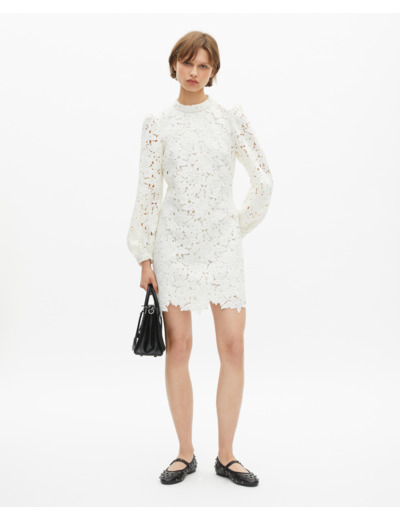 Robe courte en dentelle fleurie écrue ecru