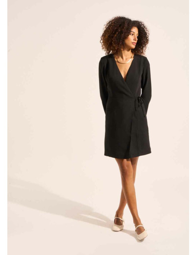 Robe courte coupe portefeuille à manches longues