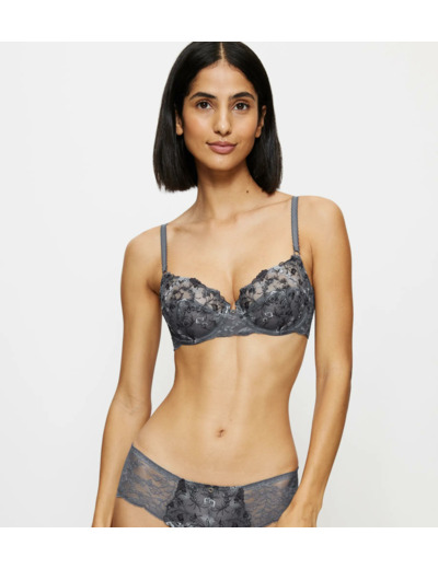 Soutien gorge avec armatures et sans coques