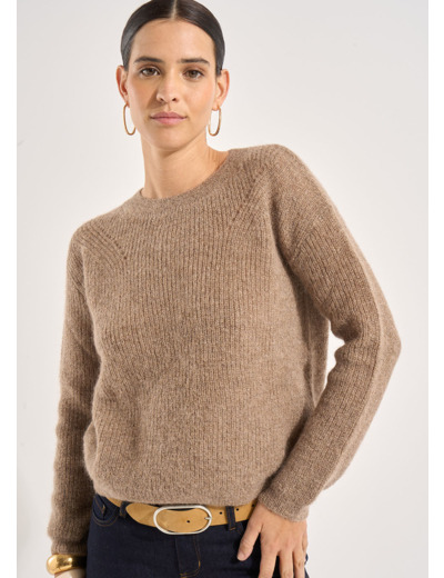 Pull col rond à détails brillants