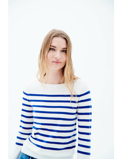 Pull mjulie