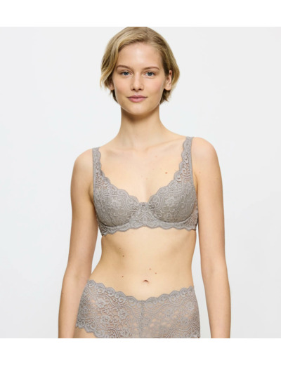 Soutien-gorge avec armatures