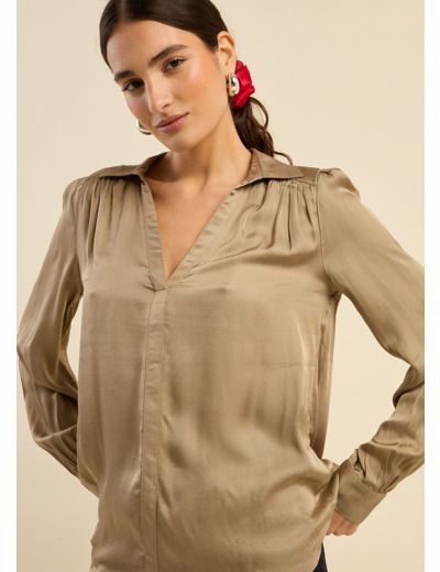 Blouse fluide à col V
