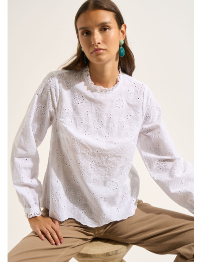 Blouse brodée col montant