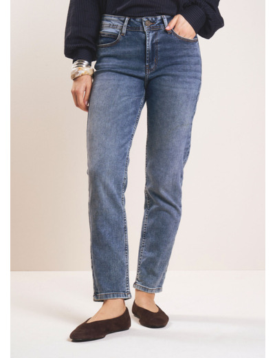 Jean boyfriend à cinq poches