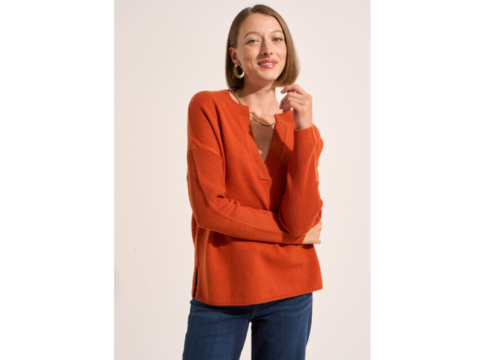Pull ample en laine à col V et manches mi-longues