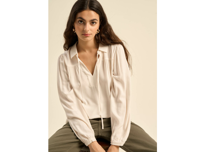 Blouse à manches bouffantes