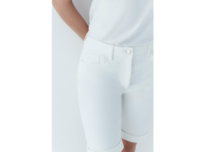 Short sedon