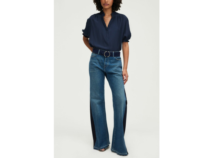 Blouse en satin à volants - UMELIA