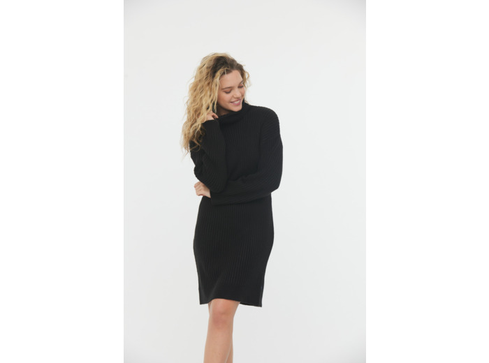 Robe pull col roulé en grosse maille